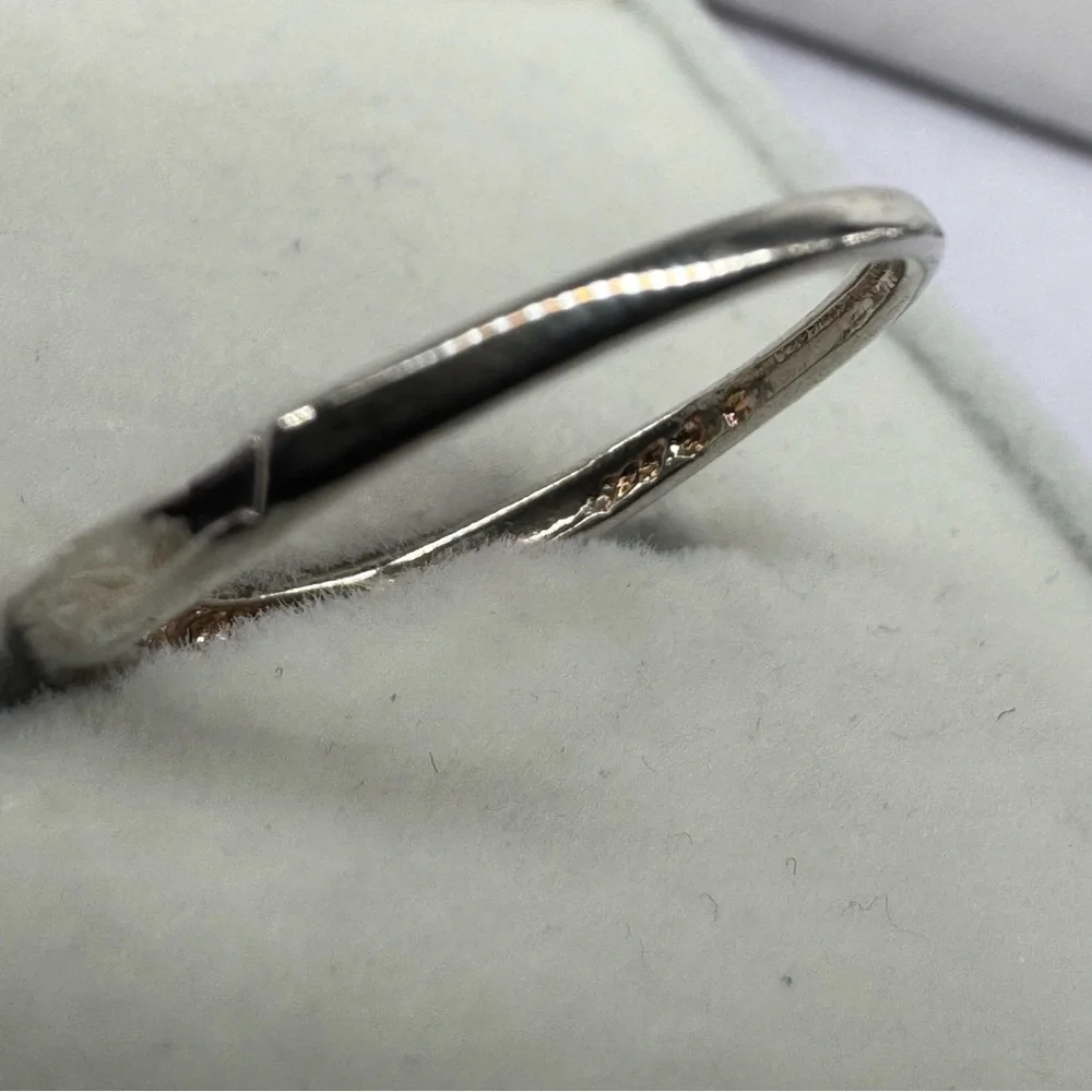 925 Sterling Silver Ring Thin Band Size 5.75
